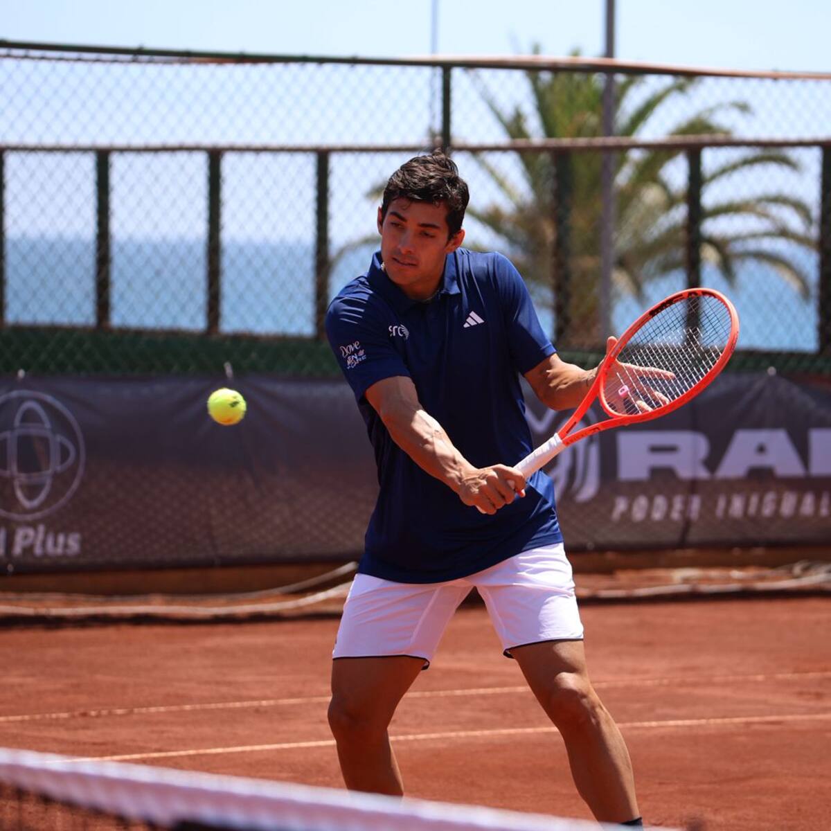 “Espero seguir subiendo el nivel”: Garin supera el debut en el Challenger de Antofagasta