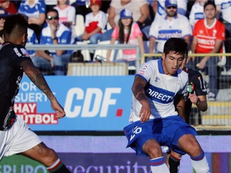 Carlos Lobos fue premiado como el crack de la octava fecha