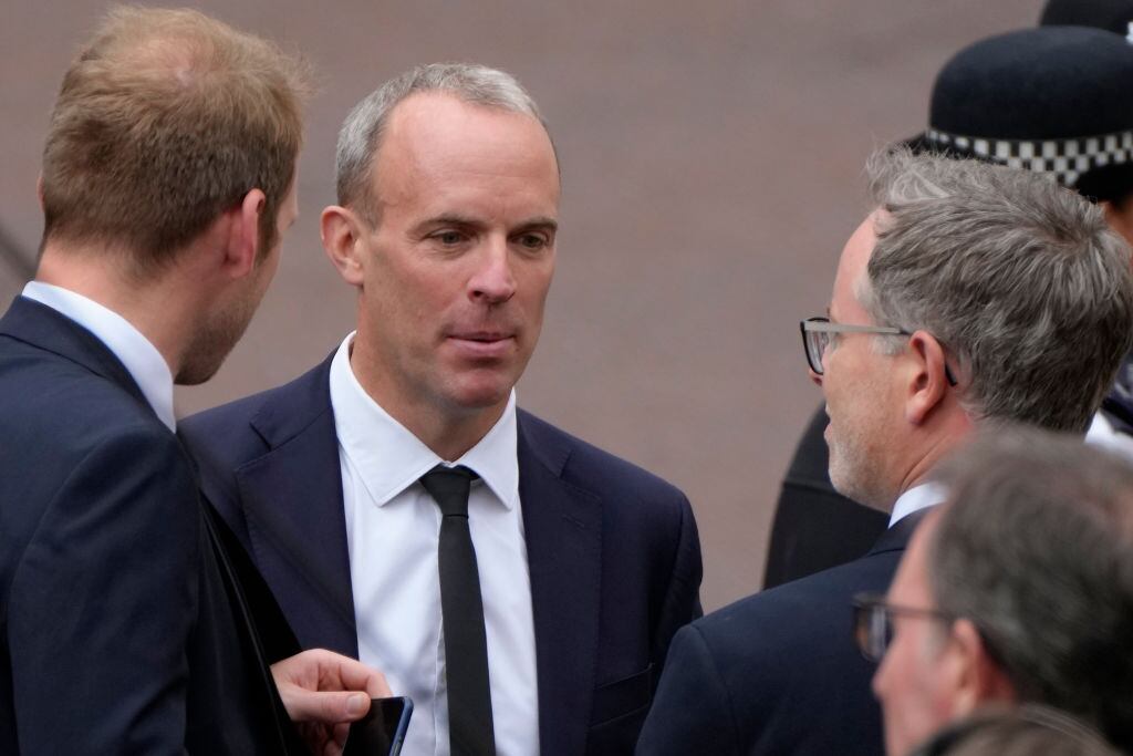 El vice primer ministro británico Dominic Raab en un evento de la monarquía