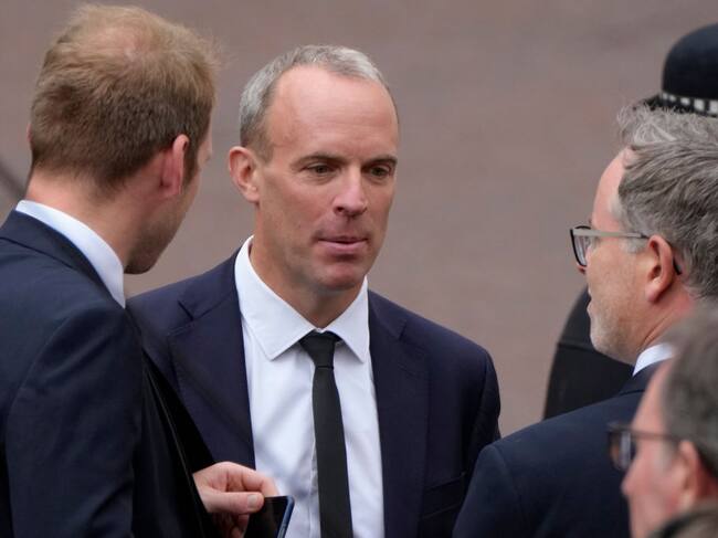 El vice primer ministro británico Dominic Raab en un evento de la monarquía