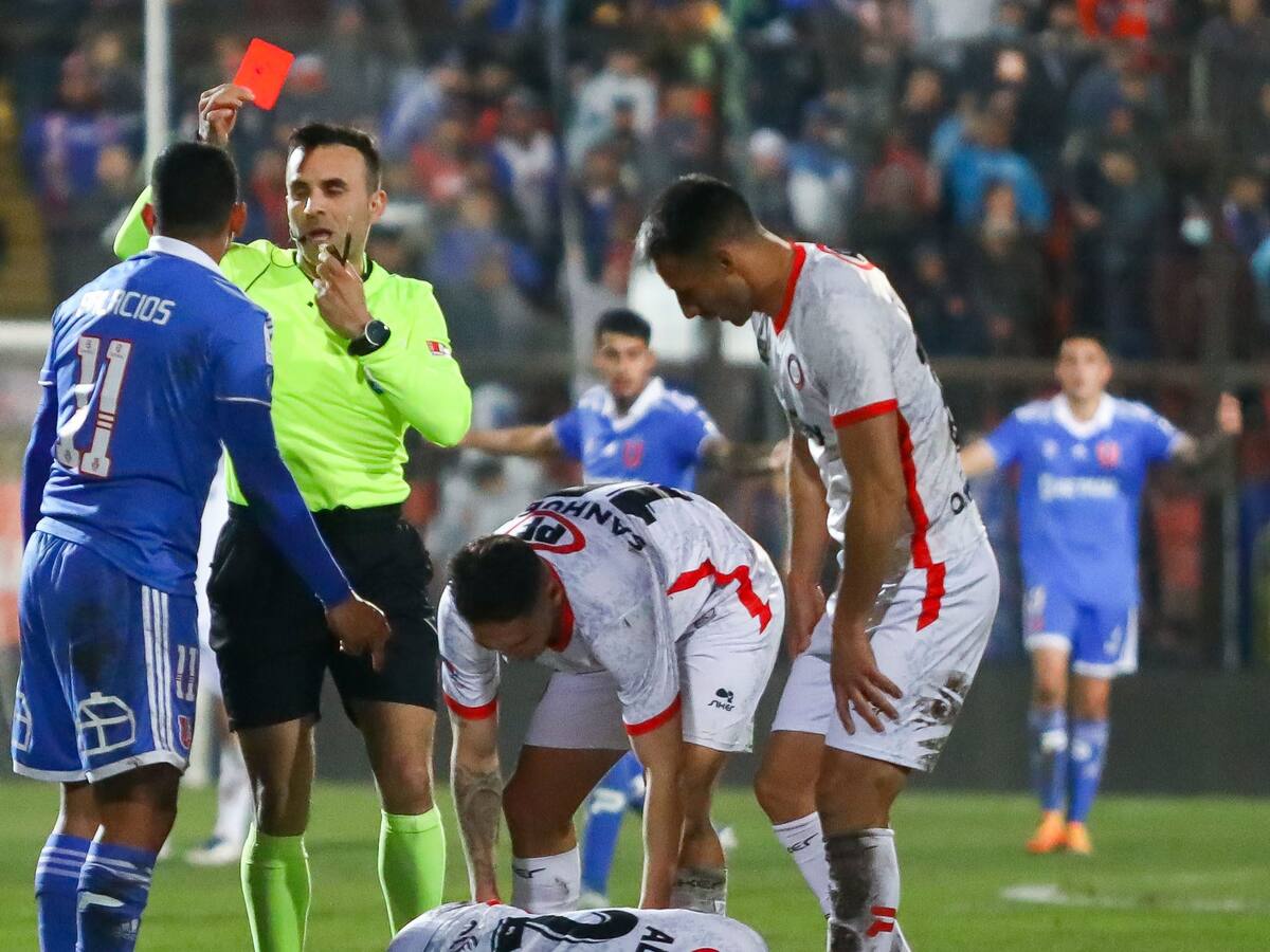 Cristian Palacios fue sancionado con tres fechas de suspensión y volverá para el Superclásico ante Colo Colo