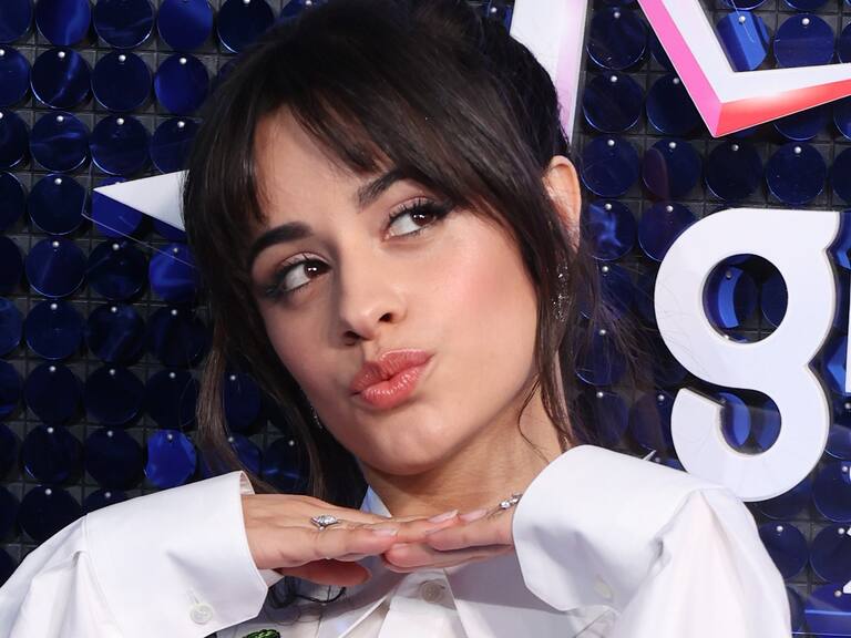 Revelan las primeras imágenes de Camila Cabello como Cenicienta