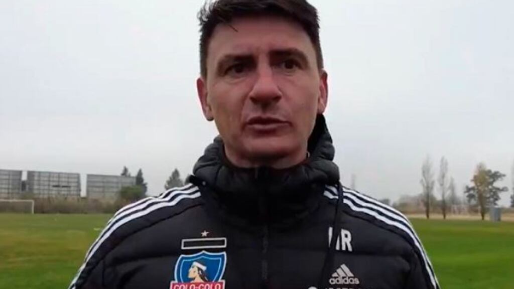 El duro diganóstico de Hugo Roldán, preparador físico de Colo Colo: "El jugador chileno juega bien, pero madura a los 23 años"