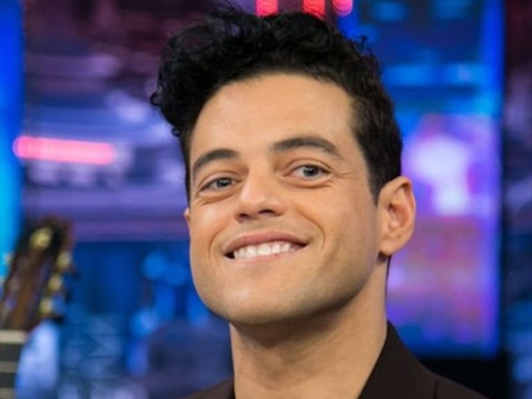 Rami Malek habla sobre los dientes de Freddie Mercury: «fue difícil cantar, hablar, besar con ellos»
