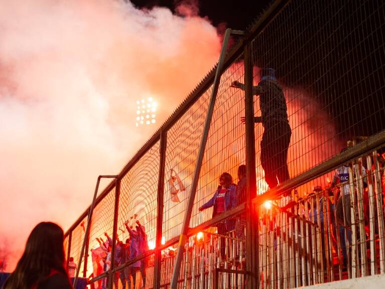 "Los pasamos por el p...": Barra de la UC lanza desafiante mensaje contra dirigencia del club y Estadio Seguro