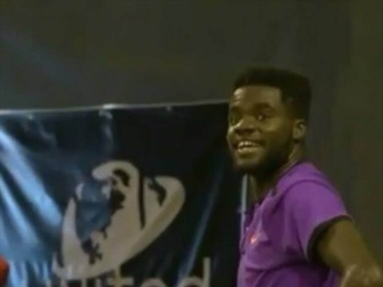 Gemidos de pareja teniendo sexo interrumpieron partido de tenis en USA