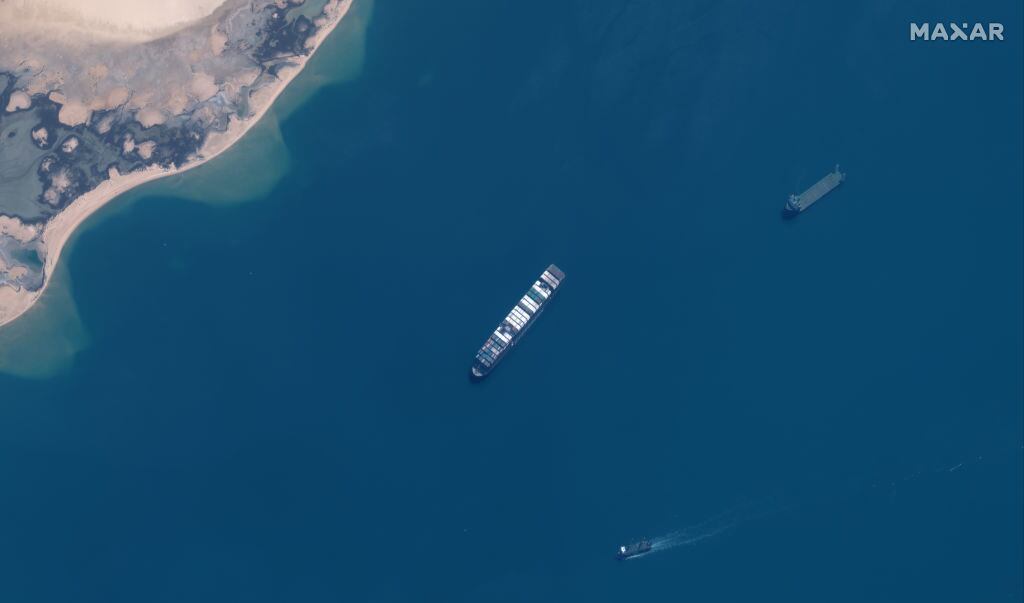 Vista aérea del canal de Suez en Egipto