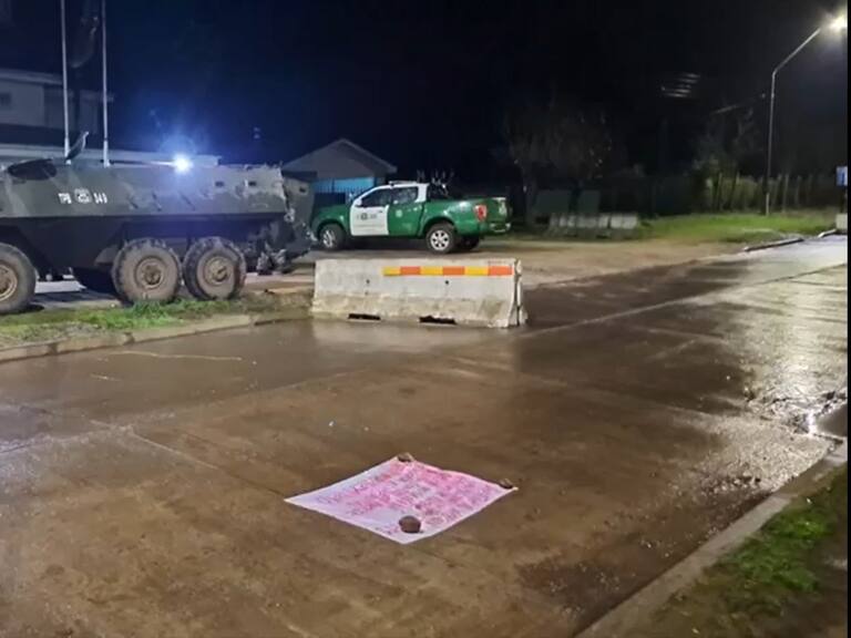 Macrozona sur: grupo armado ataca retén de Carabineros en zona rural de Victoria