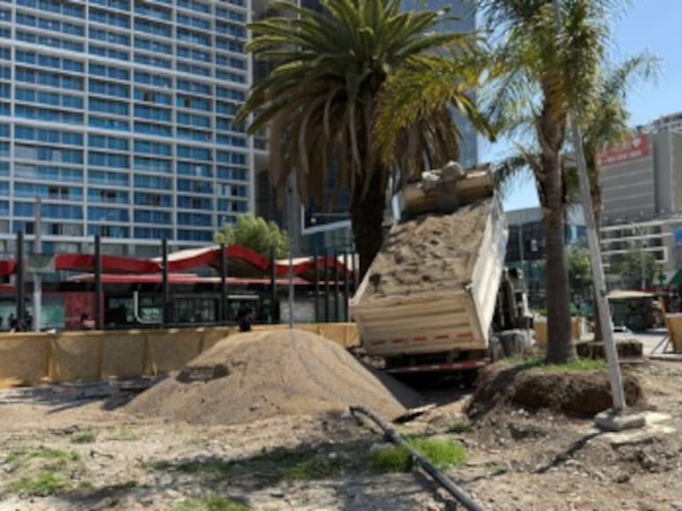 Avanza remodelación de Plaza Egaña para sumar áreas verdes y reducir superficie de cemento