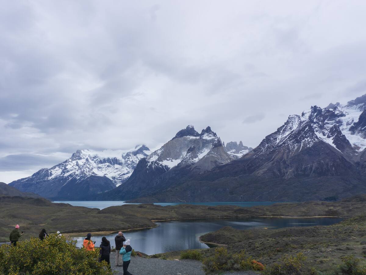 “Me caí y me deslicé (…) pensé: ‘Estoy muerto’”: turista sobreviviente a la tragedia de Torres del Paine relata los tensos momentos vividos