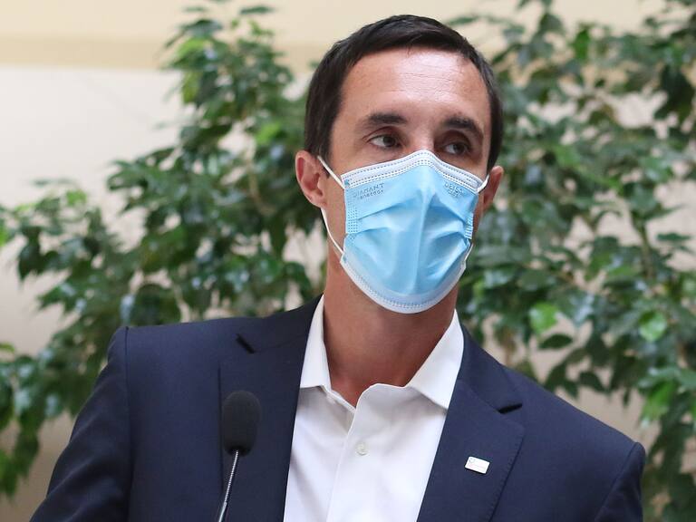 12 DE ENERO DE 2022/VALPARAISOEl ministro Juan Carlos Jobet, luego que fracasara la sesión especial de la Cámara de Diputados que analizaría la licitación del litio.
FOTO: LEONARDO RUBILAR CHANDIA/AGENCIAUNO