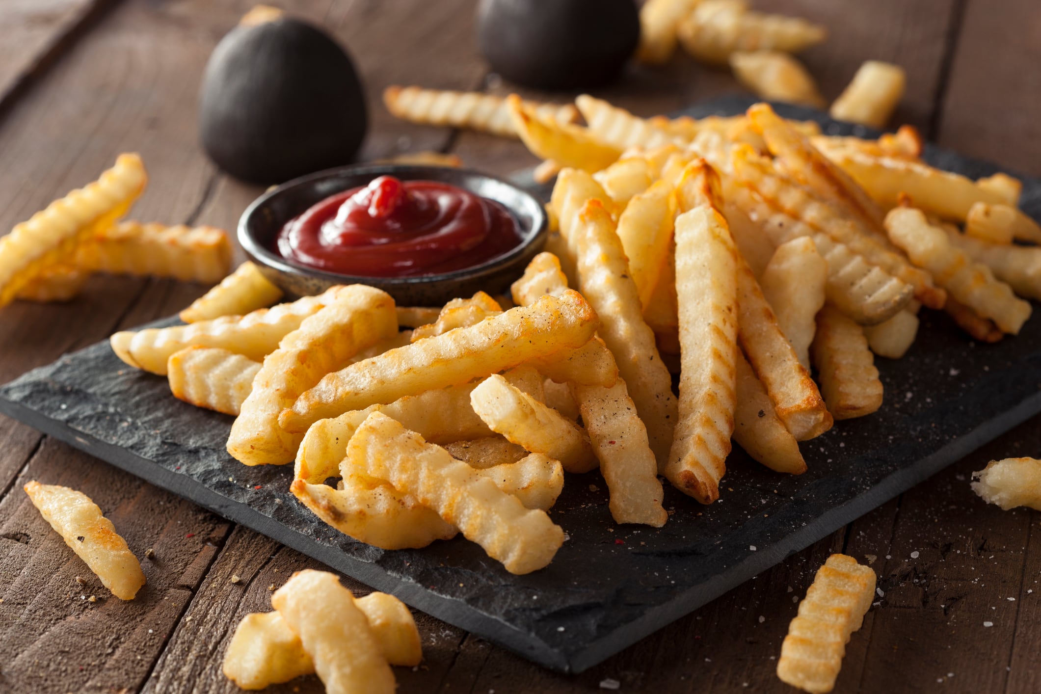 Esta es la cantidad de papas fritas que debes comer por porción, según un experto de Harvard