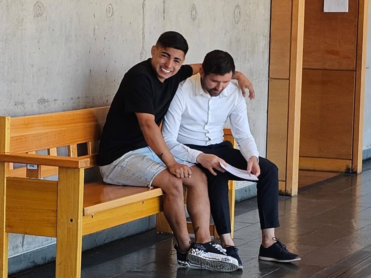 Jordhy Thompson encontró la manera para pagar su fianza y salir de Chile: fue citado a una nueva audiencia