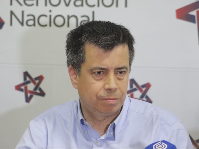 Diputado Andrés Celis: «La gente es libre para poder optar entre lo que anunció el presidente y retirar su 10%»