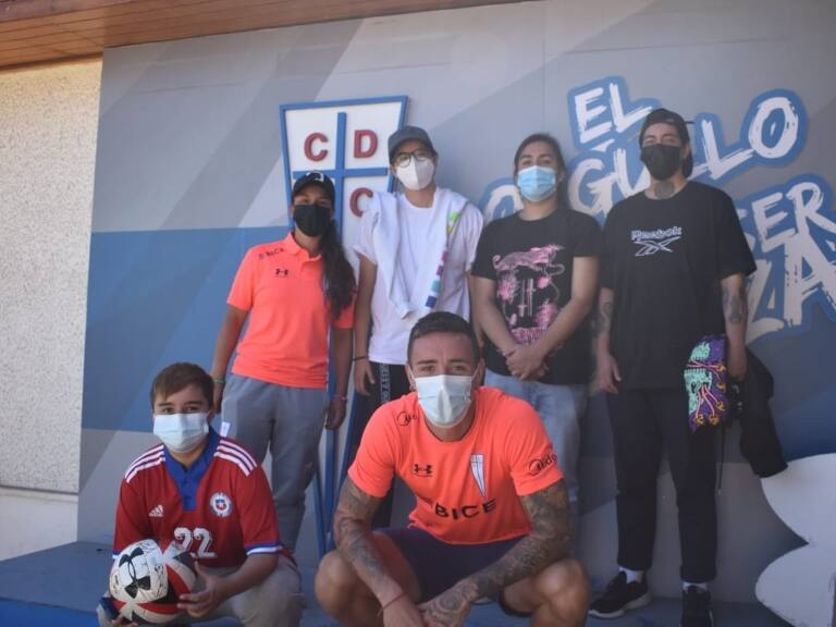 Universidad Católica recibió a Disforia FC para conmemorar el Día de la Visibilidad Trans