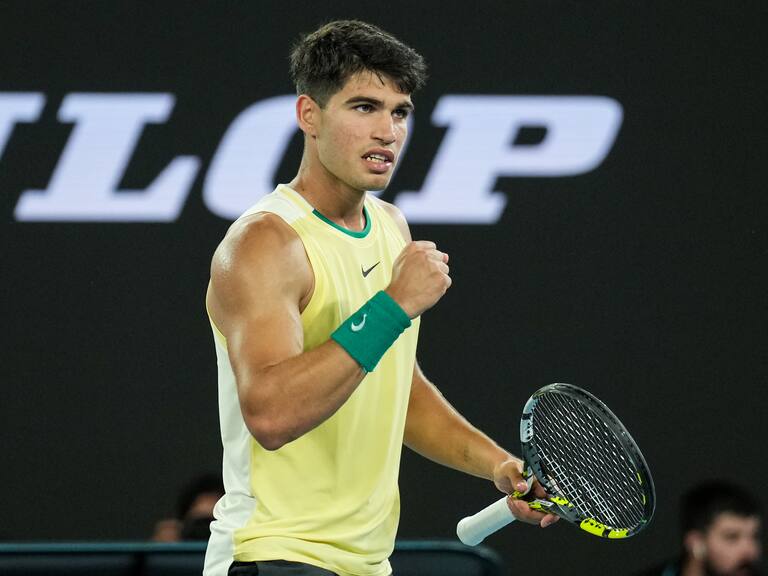 Carlos Alcaraz arranca con eficacia su participación en el Abierto de Australia