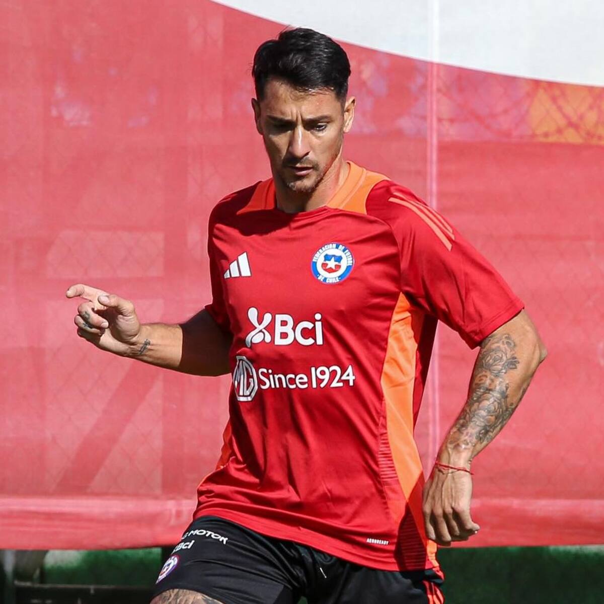 “Fue un honor defender esta camiseta”: El emotivo mensaje de Fernando Zampedri tras su debut por La Roja