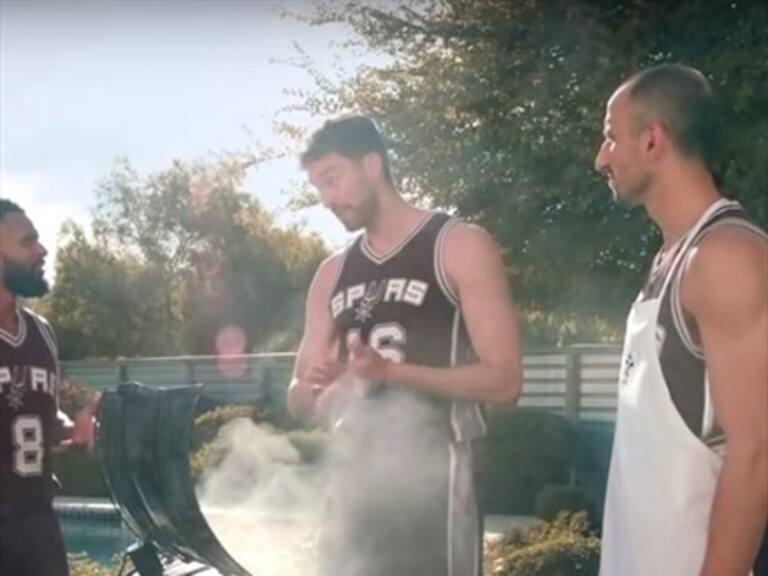 Surrealista: Ginóbili y Gasol logran que su equipo hable en español gracias a un asado