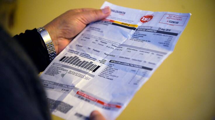 Vecinos de Los Andes denuncian exorbitantes cobros en sus cuentas de luz: boletas superan los $5 millones