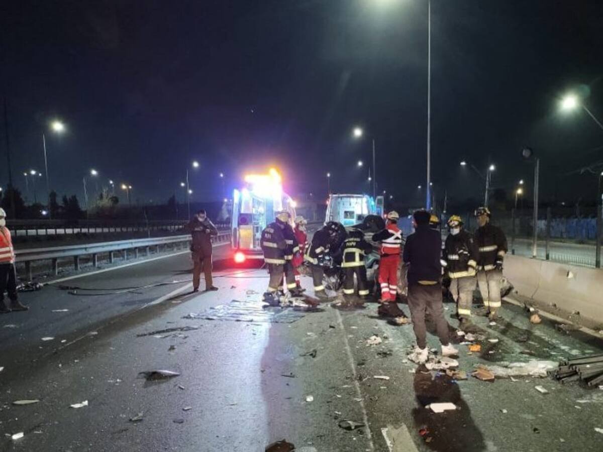 Grave accidente se registró en autopista Vespucio Sur: Pista de sector Camino a Lonquén se encuentra cerrada