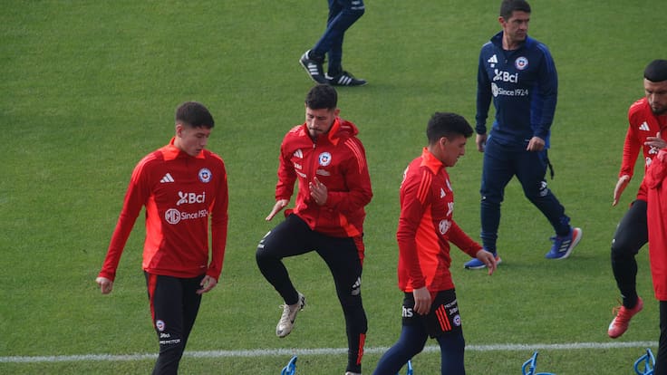 Chile cierra al alza el 2025 en el ranking FIFA