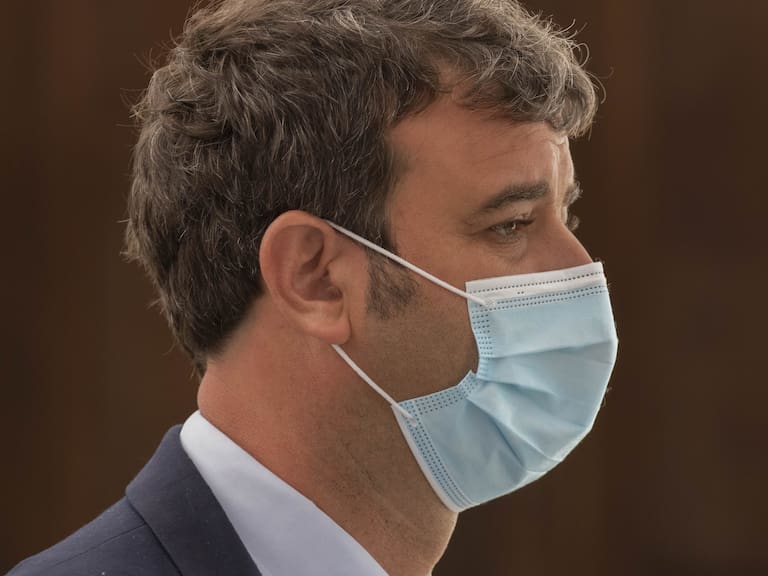 07 de Marzo 2022 / SANTIAGOMinistro Secretario General de la Presidencia, Juan José Ossa, llega a reunión protocolar de despedida con la Mesa de la Convención Constitucional.
FOTO: LUIS FELIPE ARAYA / AGENCIAUNO