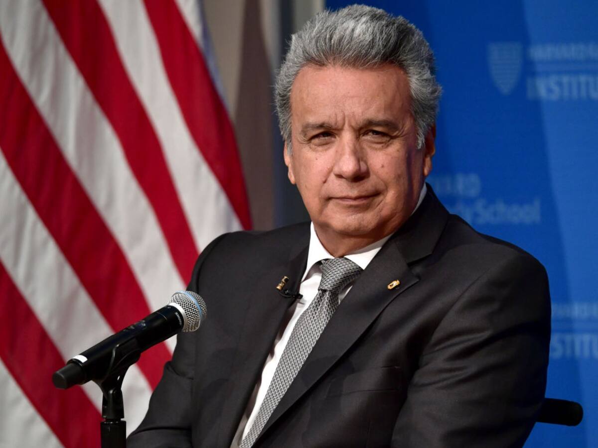 Presidente de Ecuador anunció reducción de su salario junto a ministros por crisis del Covid-19