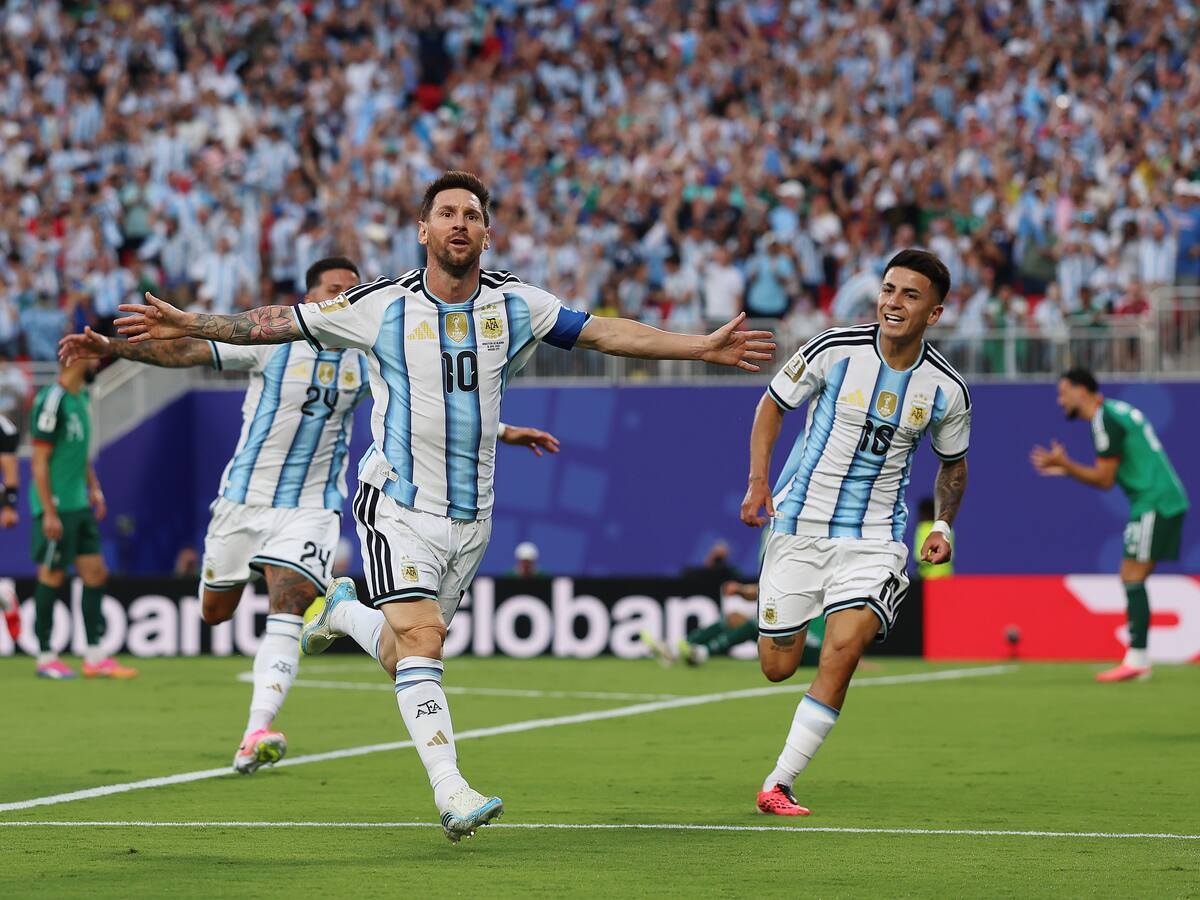 Quiere el récord de Klose: el golazo de Leo Messi para la victoria parcial de Argentina sobre Argelia