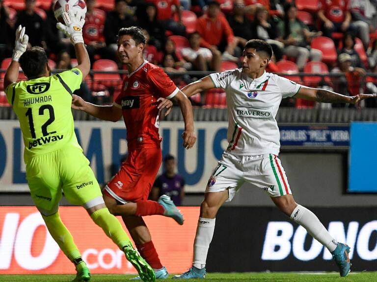 Unión La Calera y Audax Italiano no se hacen daño en un duelo lleno de ocasiones perdidas