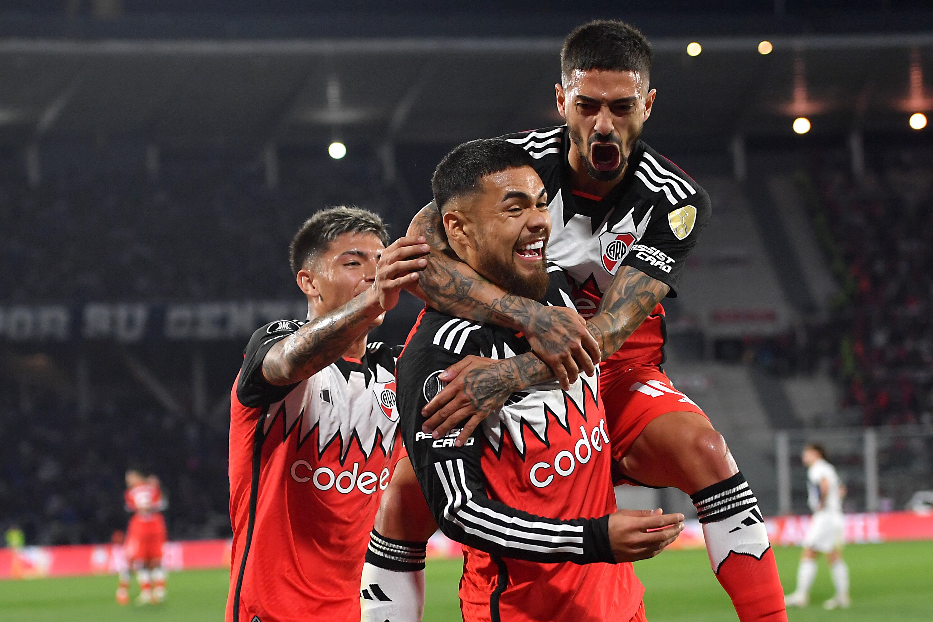 "Buenos Díaz, River": prensa argentina aplaude el partidazo de Paulo Díaz en River ante Talleres por la Libertadores | Getty Images