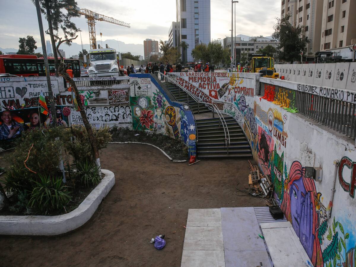 Metro de Santiago alista inminente reapertura de estación Baquedano con renovada fachada