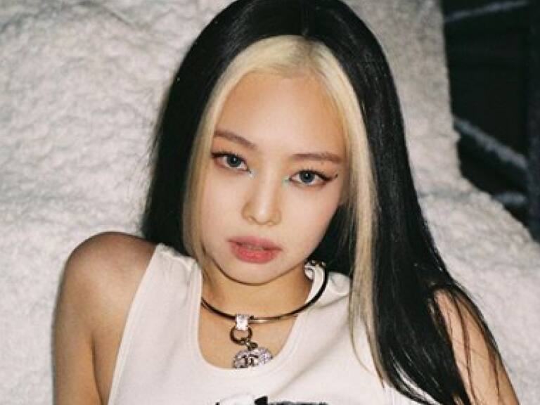 Jennie de BLACKPINK compartió obra de reconocida artista chilena en Instagram