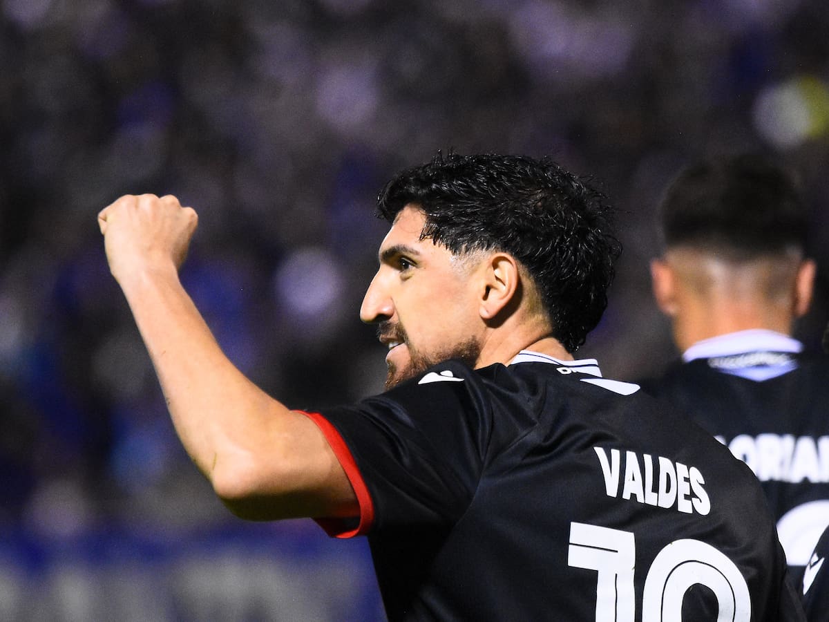Semana clave para Colo Colo para negociar con Vélez Sarsfield el traspaso de Diego Valdés