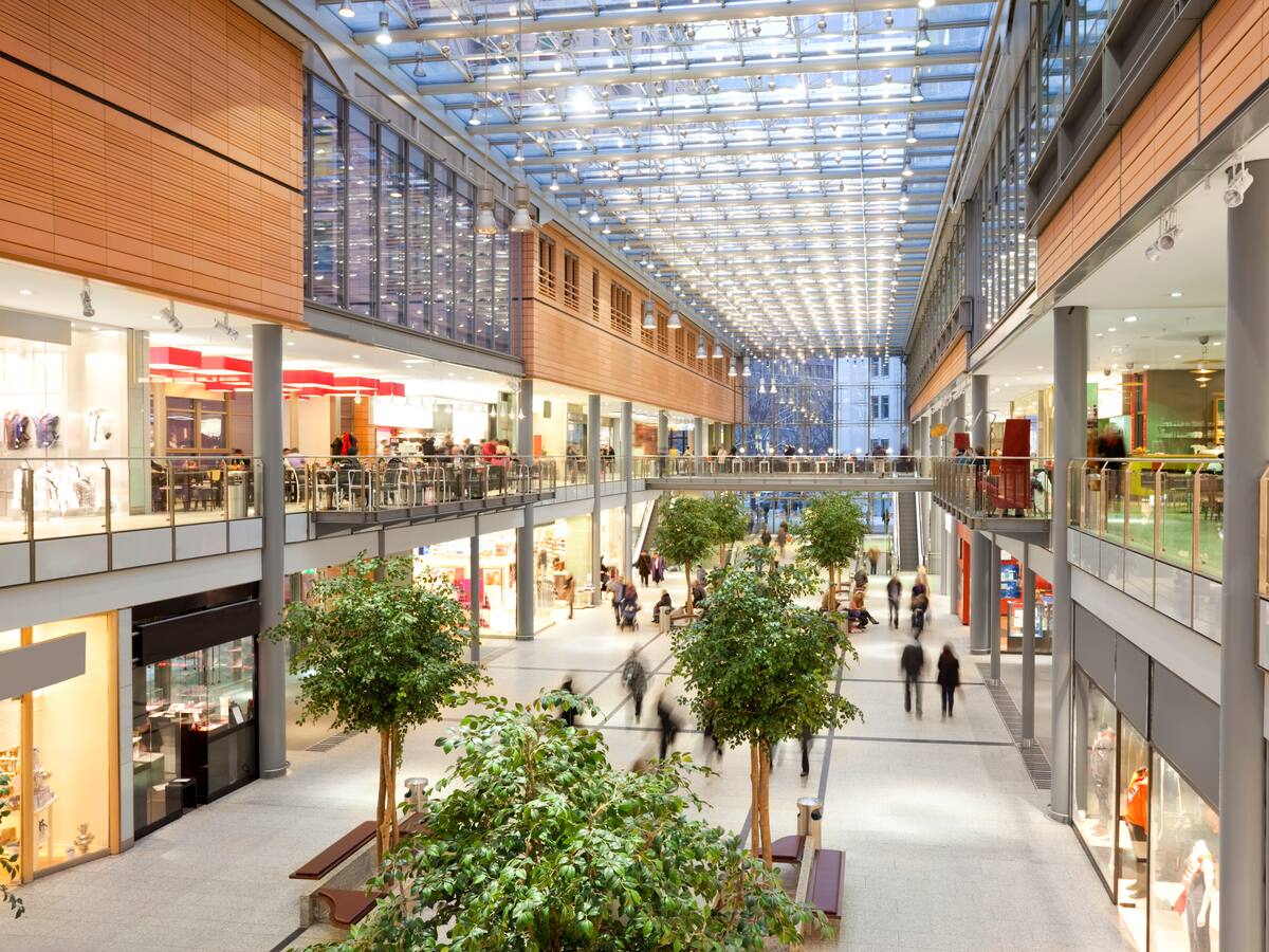 Gremios del comercio alertan millonarias pérdidas por cierre de malls este domingo por primarias
