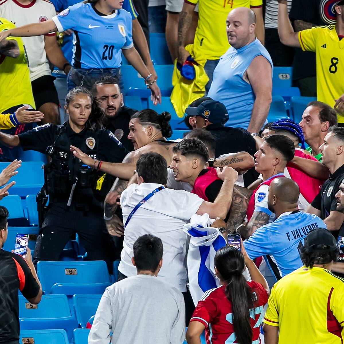 Hay duros castigos: Conmebol sancionó a 11 jugadores de Uruguay por incidentes con hinchas de Colombia en Copa América