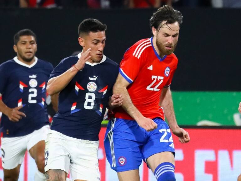 DT de Ben Brereton comenta la lesión que sufrió el delantero ante Paraguay: "Fue inteligente de su parte pensar en el club"