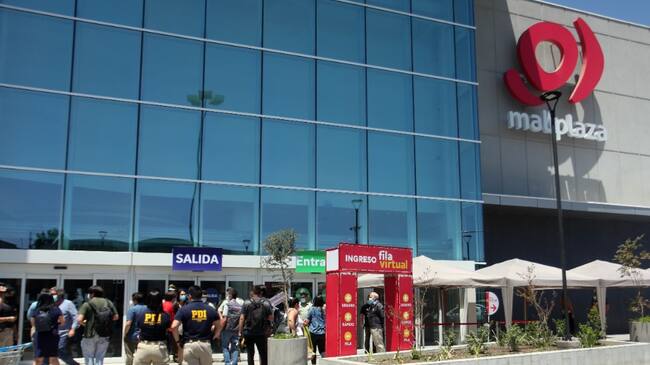 Mall plaza