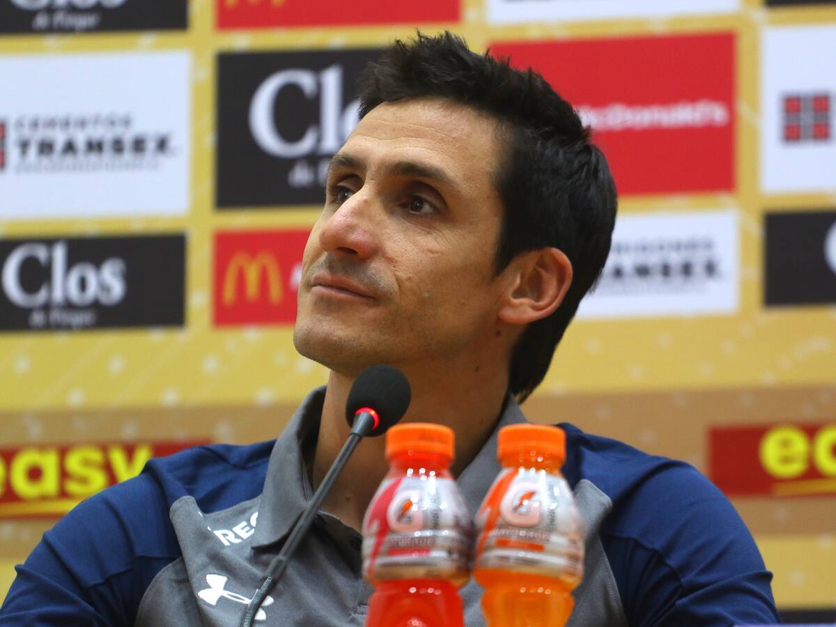 Con rol directivo: la UC oficializa el regreso al club de Milovan Mirosevic
