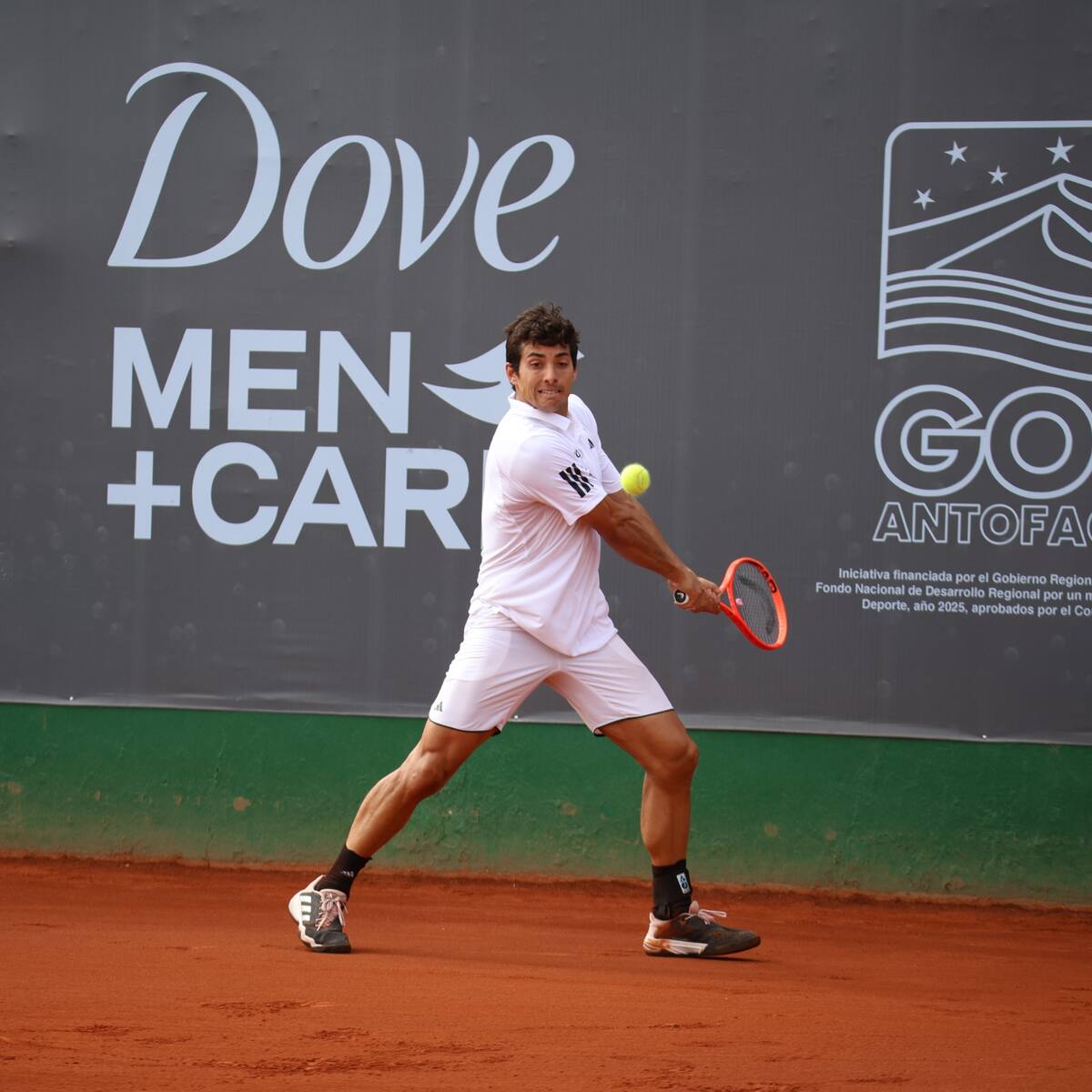 Garin se hace fuerte en Antofagasta y buscará este domingo su tercer título Challenger del año