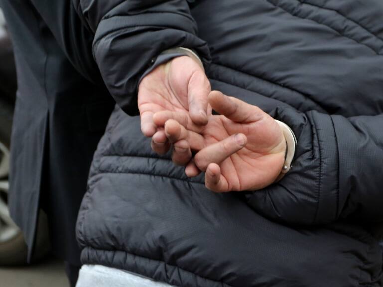 Detienen a dos sujetos por almacenamiento de pornografía infantil en O’Higgins