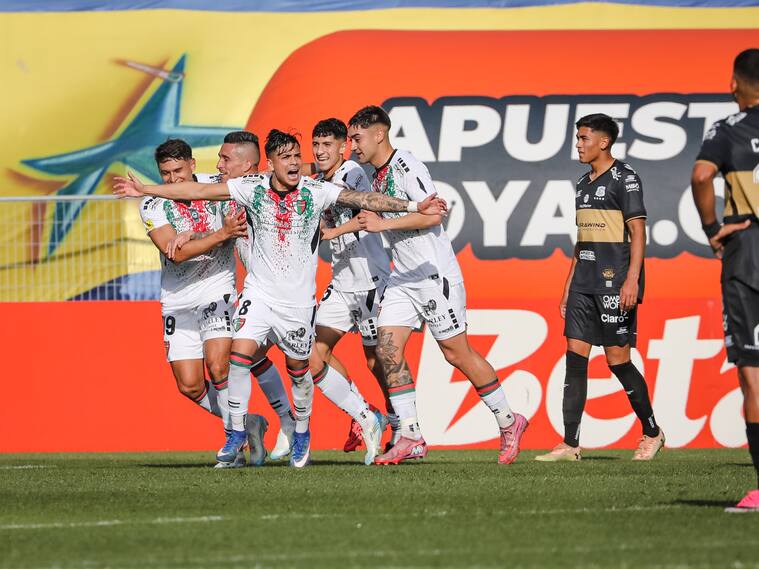 Palestino derrotó a Everton en Vila por la Liga de Primera