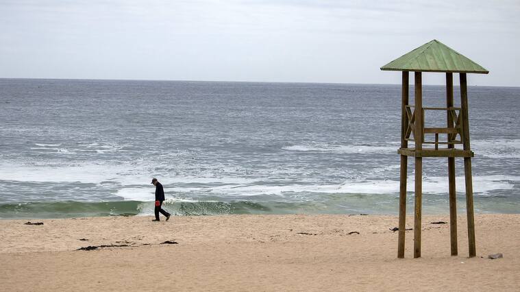 Encontraron sin vida a hombre que ingresó al mar en El Quisco