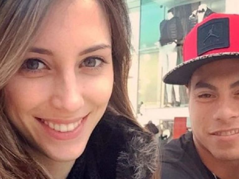 Daniela Colett con el corazón dividido tras partida de Eduardo Vargas a Brasil: «Fue repentino y no lo pude asimilar tan pronto»