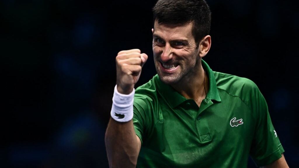 Novak Djokovic arrasa con Andrey Rublev y avanza a semifinales de las ATP Finals