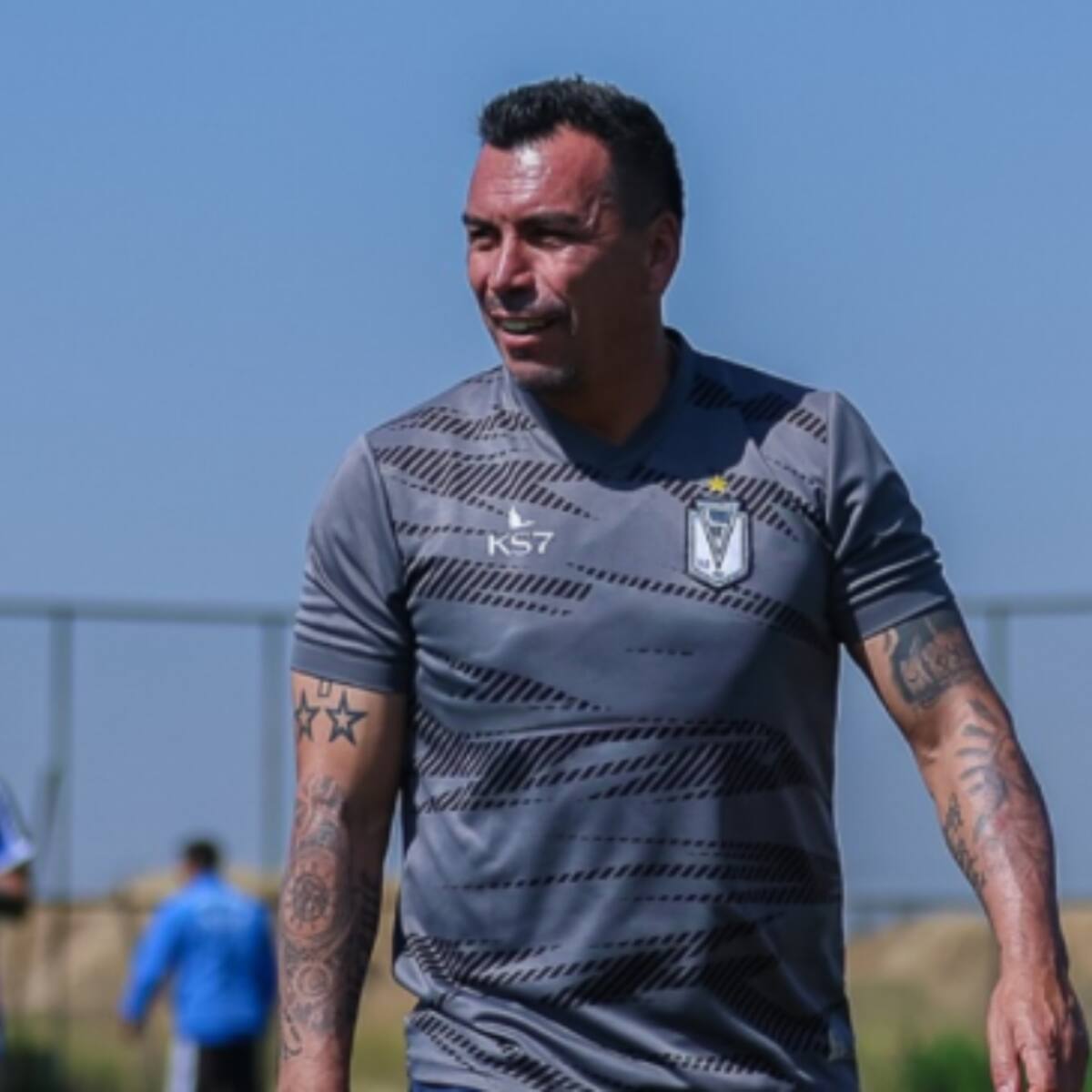 “El domingo no puedo estar en la banca ni...”: Paredes aclara su situación para dirigir a Santiago Morning