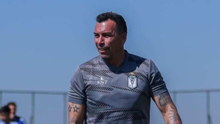“El domingo no puedo estar en la banca ni...”: Paredes aclara su situación para dirigir a Santiago Morning