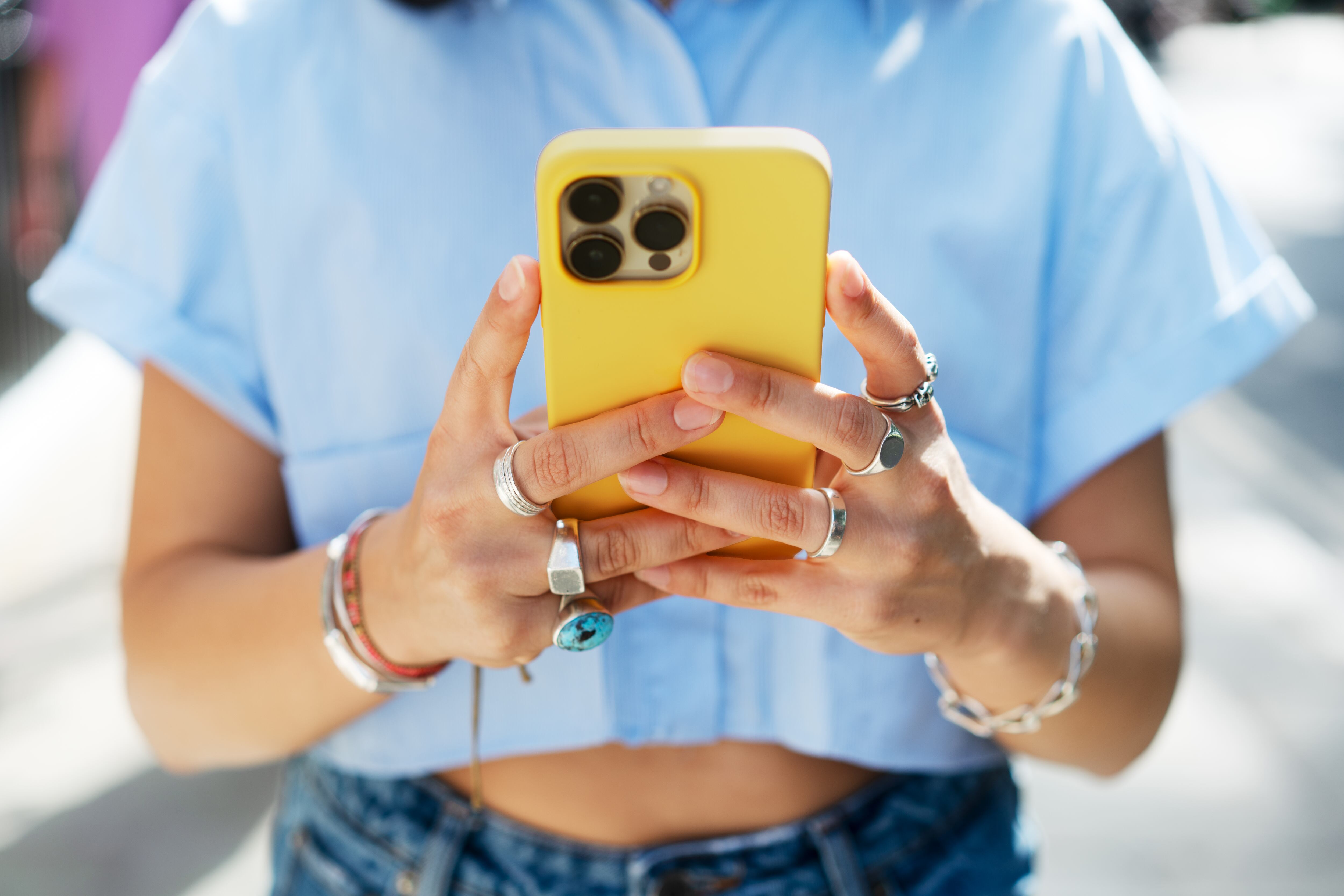 Harvard propone método simple de cinco pasos para reducir la adicción al celular