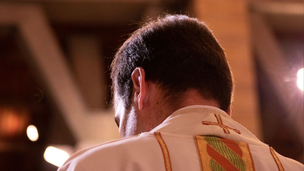 Denuncian a Legionarios de Cristo por abuso sexual contra mujer cuando era adolescente