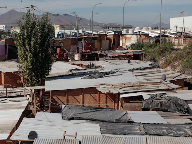 Estudio de Techo Chile identifica cinco tipos de campamentos y directora advierte que para enfrentarlos “no podemos seguir con la misma fórmula”