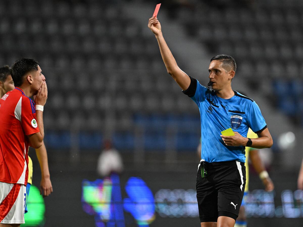 Otro duro golpe: Iván Román se perderá el debut de La Roja en el Mundial Sub 20 de Chile